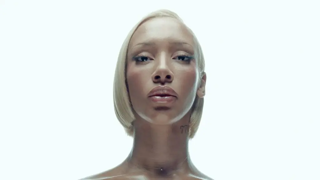 Naomi Sharon promotional portrait for the No Sleep In Paradise 2026 tour